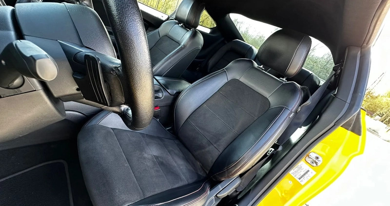 Ford Mustang cena 130000 przebieg: 162100, rok produkcji 2016 z Płock małe 326